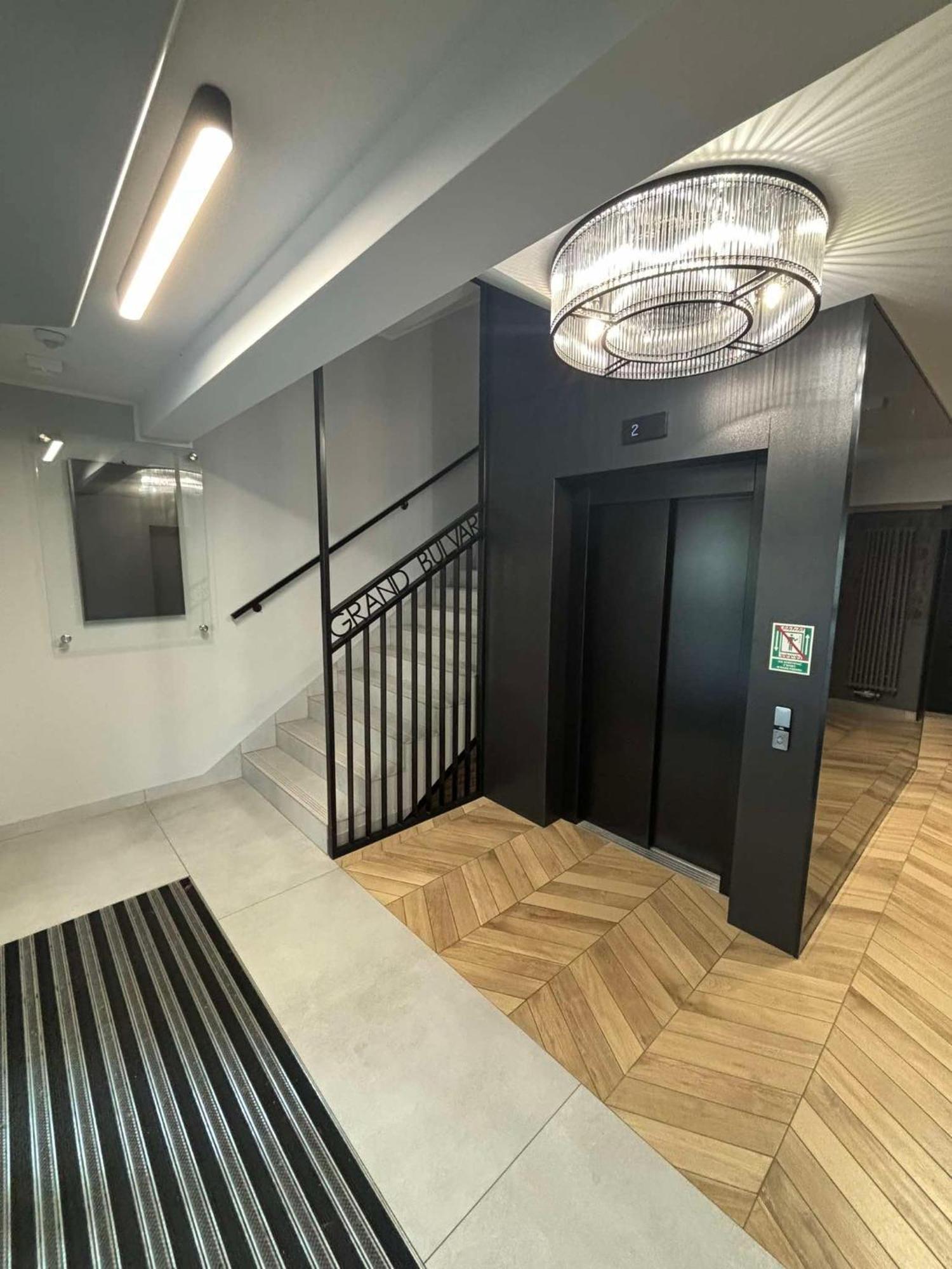 Grand Bulvar Sw Jakuba 14 Apartment *